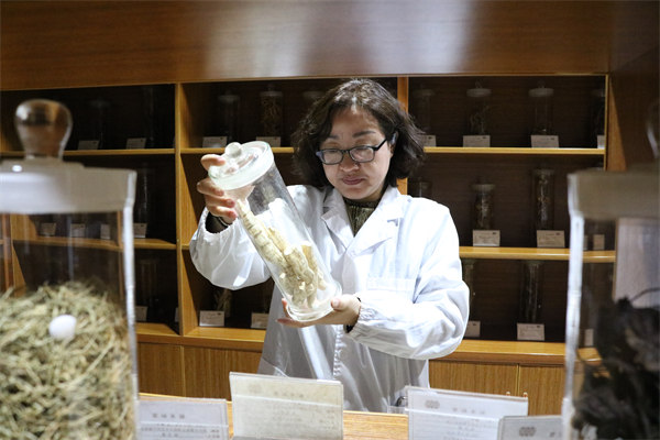 陈建茹工作照 (2)_副本.jpg